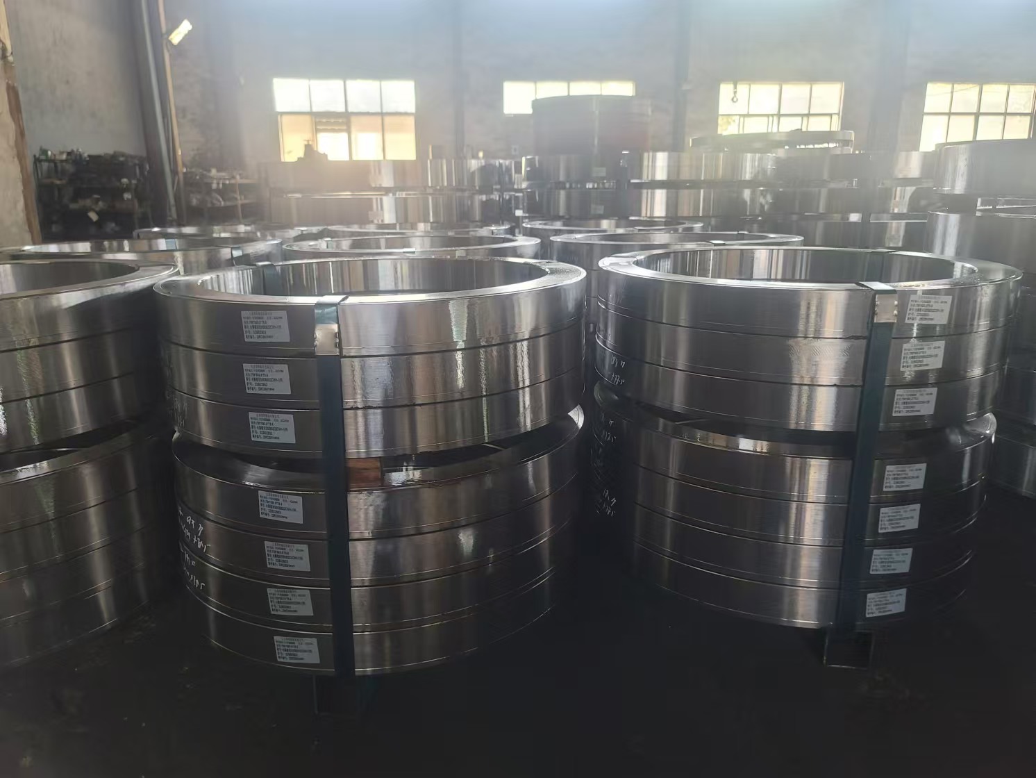 環(huán)形鍛件直徑400到4000mm 15年環(huán)形鍛件產(chǎn)品工廠 出口品質(zhì) 鍛造碾環(huán) 熱處理 車加工 打孔
