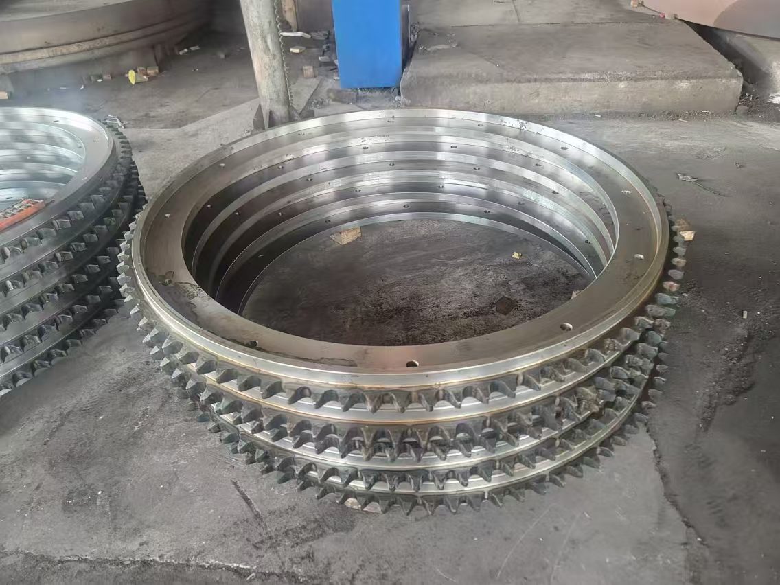 42CrMo4飛輪齒圈內(nèi)外圈碾環(huán) 