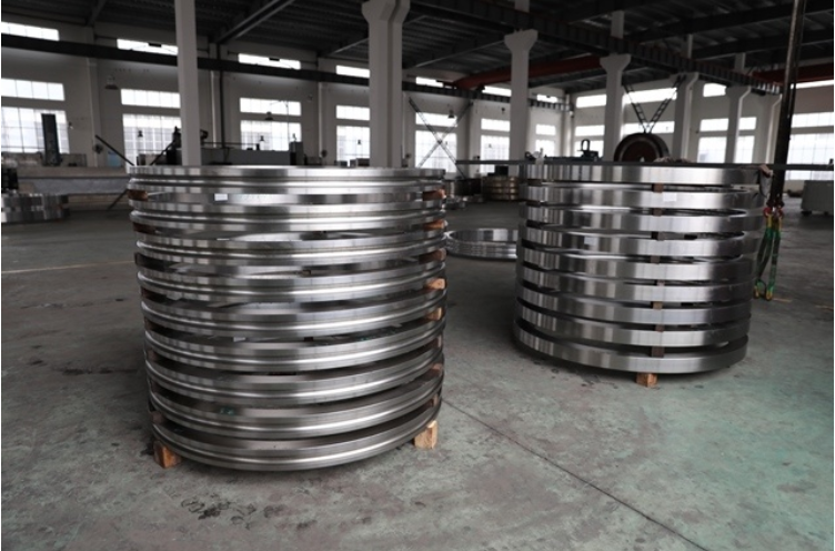 環(huán)形鍛件直徑400到4000mm 15年環(huán)形鍛件產(chǎn)品工廠 出口品質(zhì) 鍛造碾環(huán) 熱處理 車加工 打孔