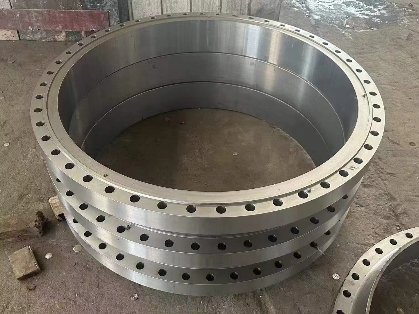 A105 20鋼大口徑鍛造法蘭 16Mn Q355大口徑管道法蘭 壓力容器鍛件