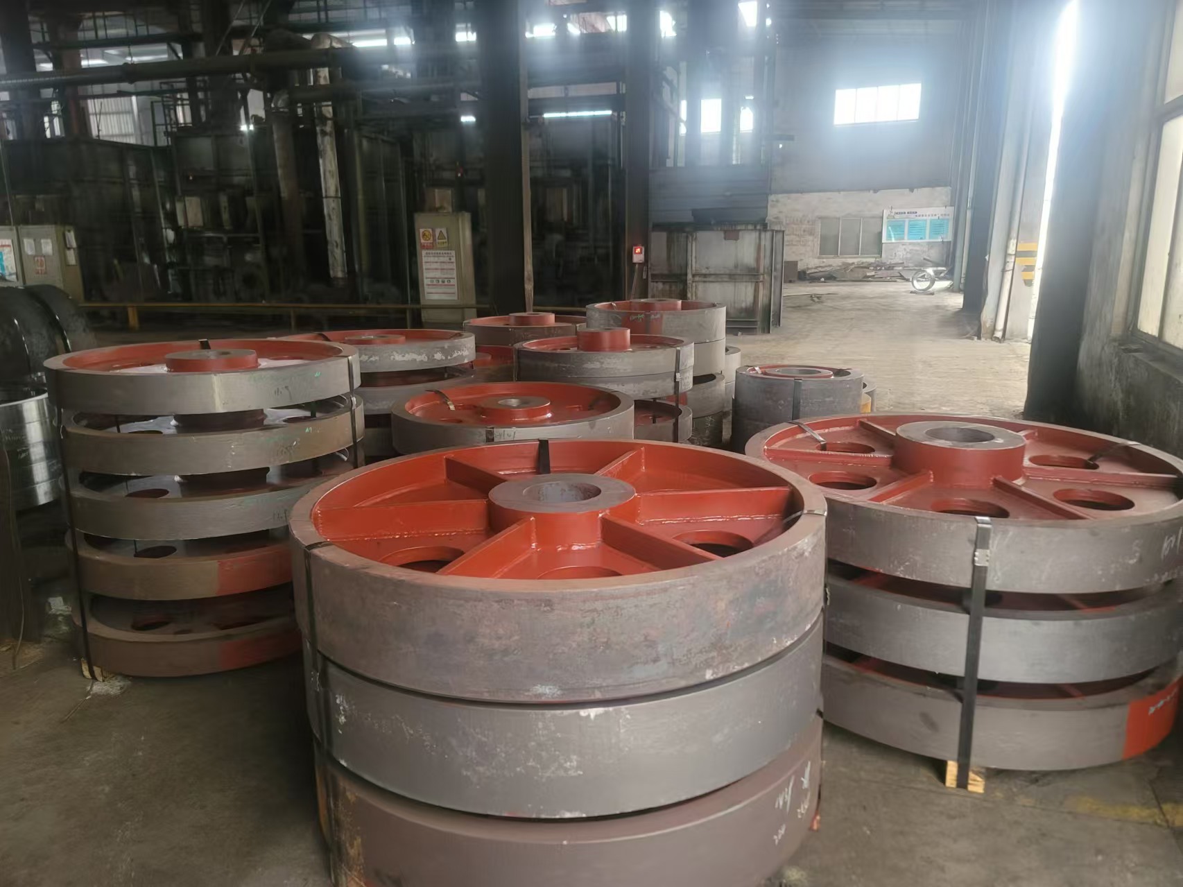 中國制造 工程機械環(huán)形鍛件 碾環(huán)鍛件 生產(chǎn)制造熱處理