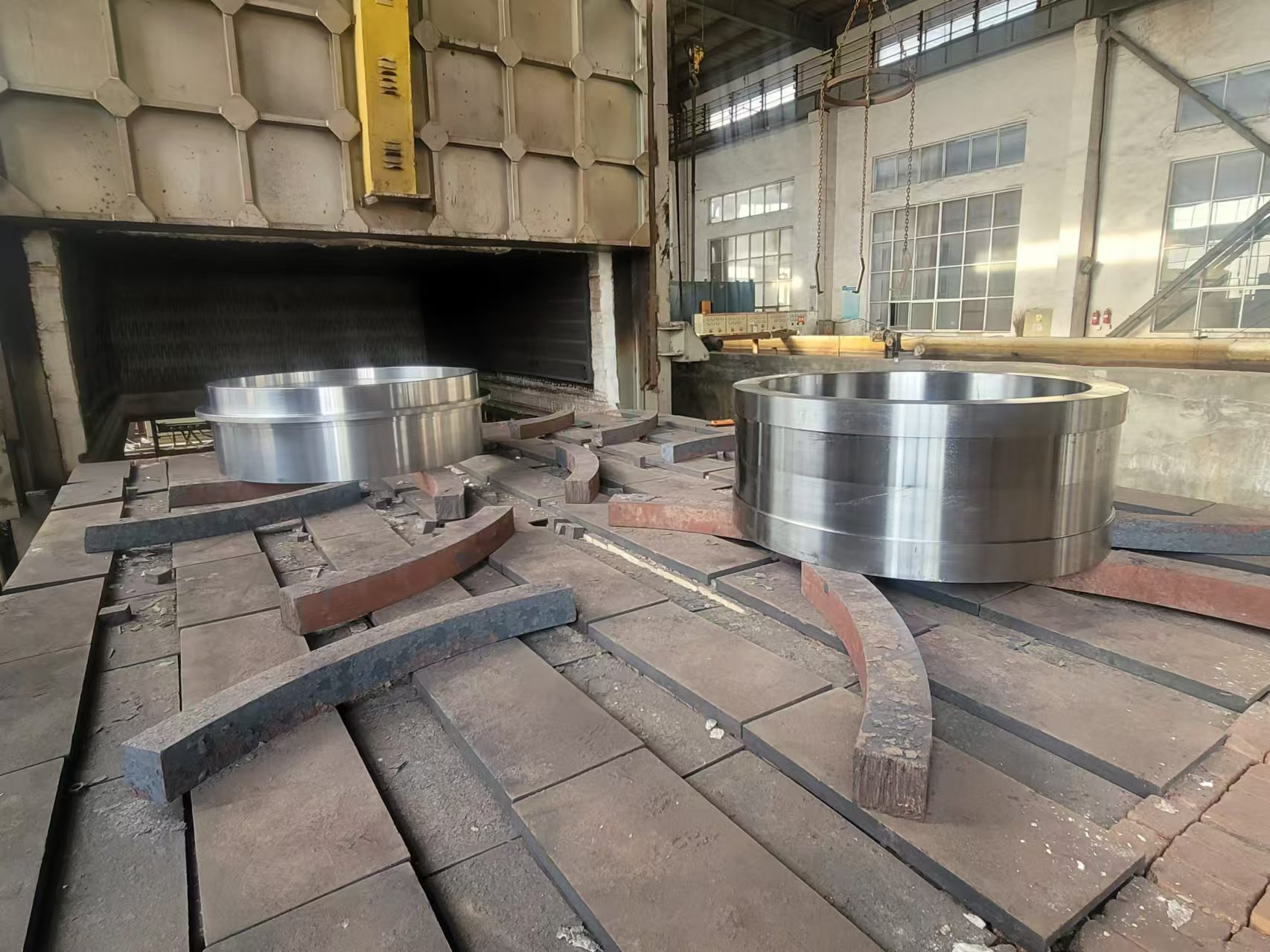 環(huán)形鍛件工廠 齒圈毛坯工廠 鍛造非標(biāo)法蘭工廠 客戶定制鍛造法蘭 碾環(huán)法蘭出口
